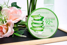 Load image into Gallery viewer, Nature Republic 92% Aloe Vera Soothing Gel
