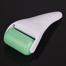 Load image into Gallery viewer, Ice face Roller to minimize Pore size