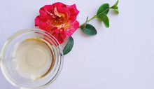 Load image into Gallery viewer, Japan&#39;s Beauty Secret Tsubaki Oil ( Camelia Seed Oil)